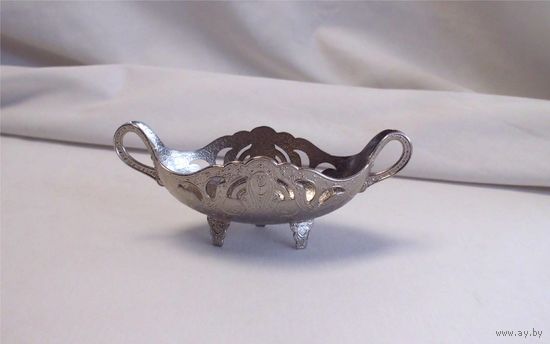 Лукумница Орешница Конфетница 12 см