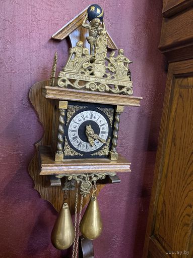 Часы настенные с боем . Европа