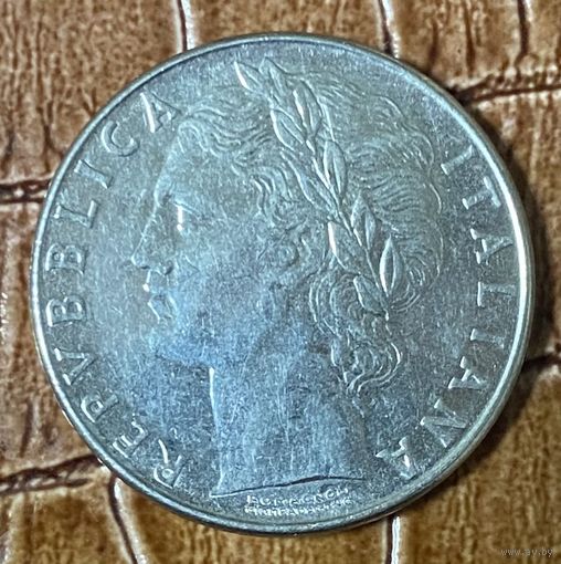 Монета 100 лир 1979 год. Италия