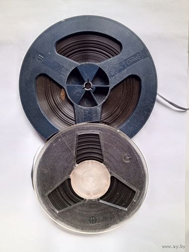 Бобины с магнитной лентой. Цена за обе.