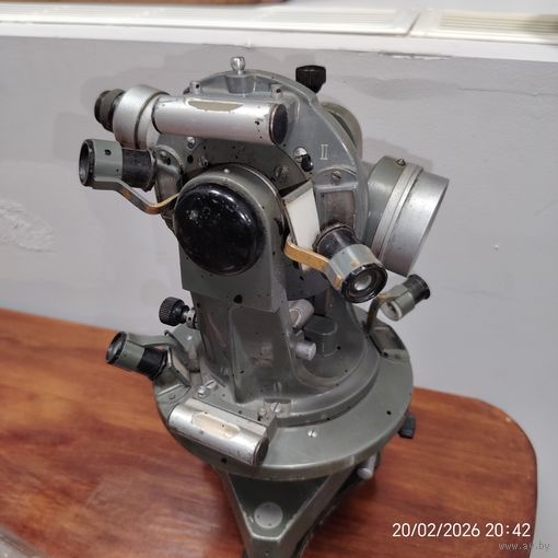 Оптический теодолит профессиональный , геодезическая установка ,уровень