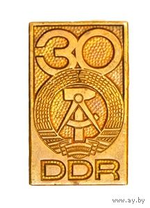 Знак 30 лет ГДР