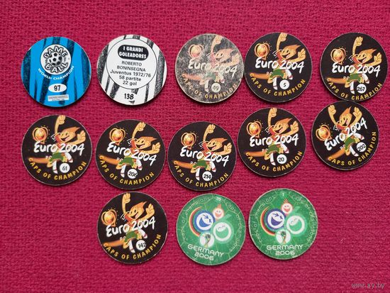 Фишки кепсы caps футбол. Цена за все фишки.