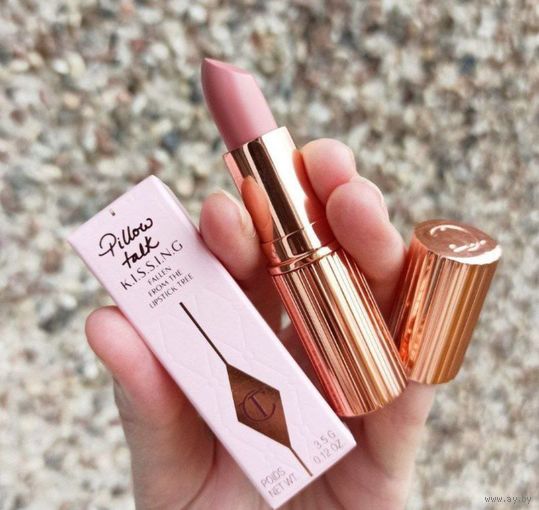 Помада Charlotte Tilbury K.I.S.S.I.N.G в новом оттенке Pillow Talk Fair