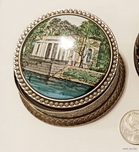 Шкатулка ( пудреница с зеркалом внутри ) мельхиоровая для женских украшений. Винтаж. Эмаль. Бирюза. Питер.