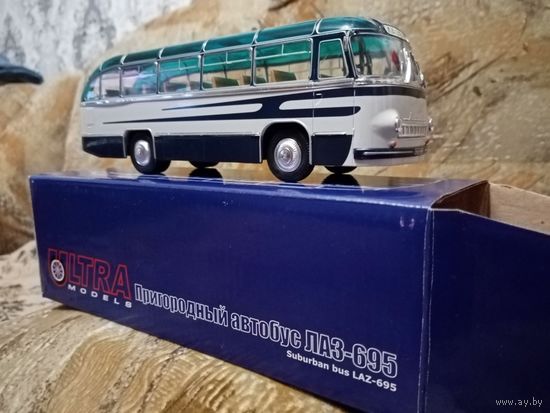 Автобус ЛаЗ-695. Ultra Models.