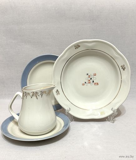 Лот Рижской посуды