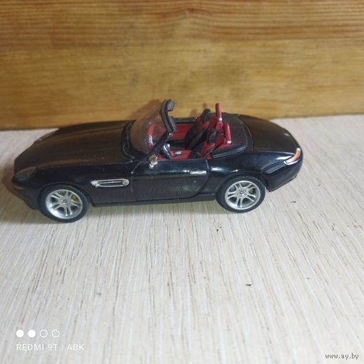 BMW Z 8.Minichamps.1/43.