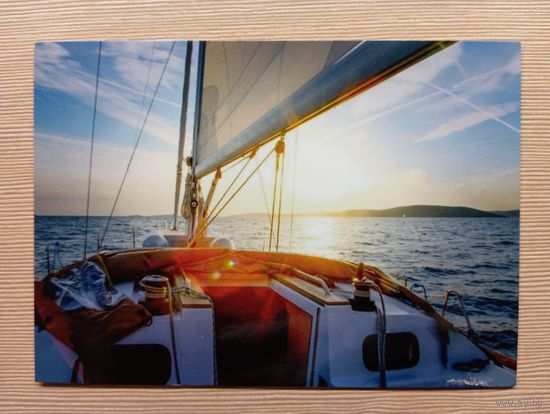 О-10. ПОДПИСАННАЯ ОТКРЫТКА. ИТАЛИЯ. ЯХТА В МОРЕ.