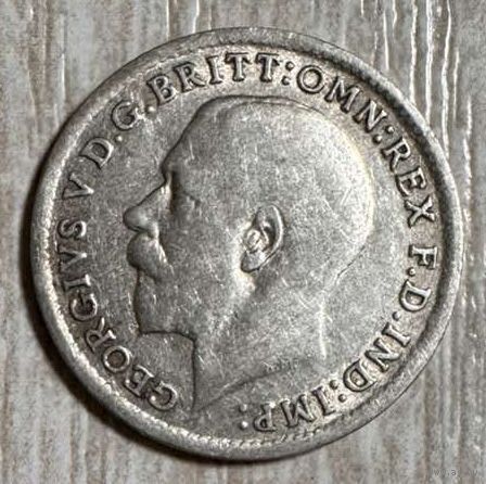 Монета Великобритания 3 пенса 1920 год. Корона. Король Георг V. Серебро