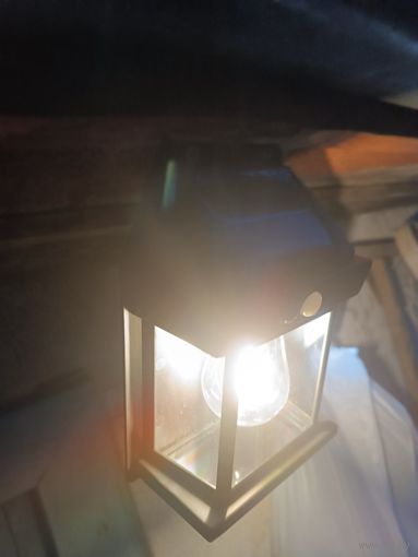 Светодиодный уличный фонарь с датчиком движения