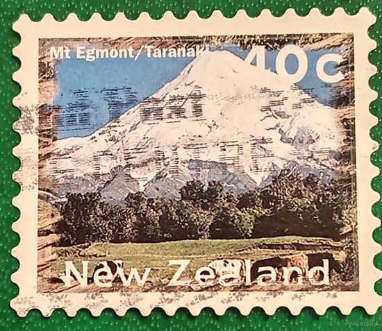 Новая Зеландия 1996. Заснеженный пик горы Таранаки