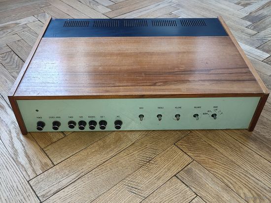 Уникальный усилитель с явной историей dual mono ссср