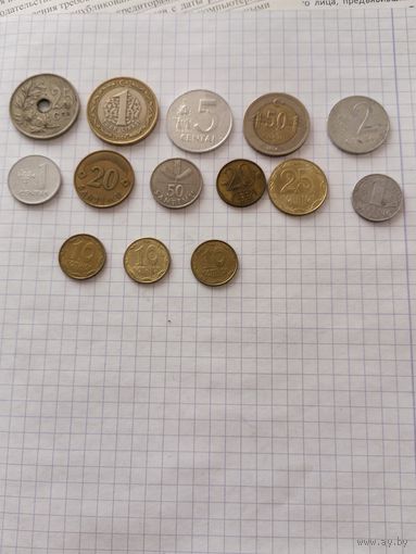 14 монет разных стран мира. С рубля.
