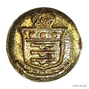 Британия. Военное ведомство. Royal Army Ordnance Corps.  Герб с тремя пушками (символ артиллерии) 15 мм