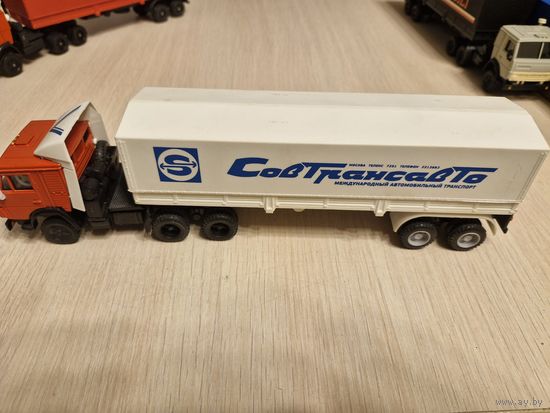 Камаз 5410 с полуприцепом Совтрансавто