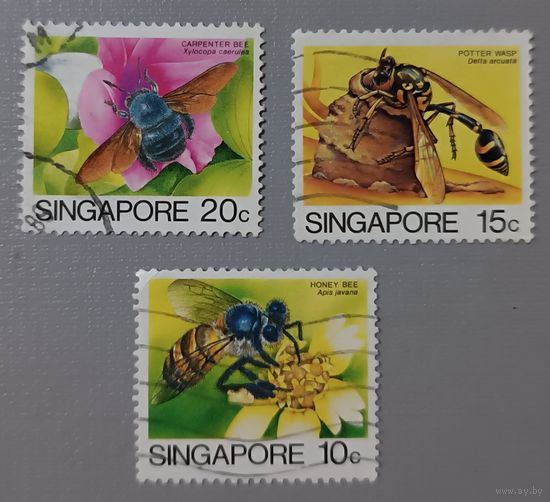 Сингапур,  пчелы