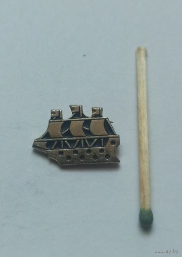 Знак, значок из СССР, кораблик