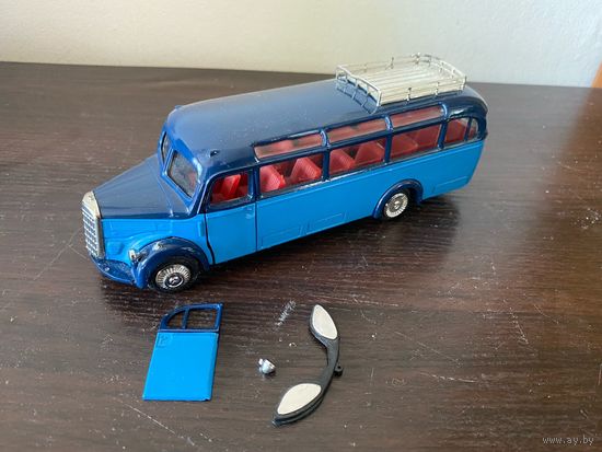 1/40 Merсedes O3500 NZG