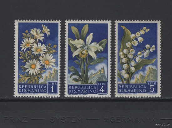 Сан-Марино 1957** Цветы