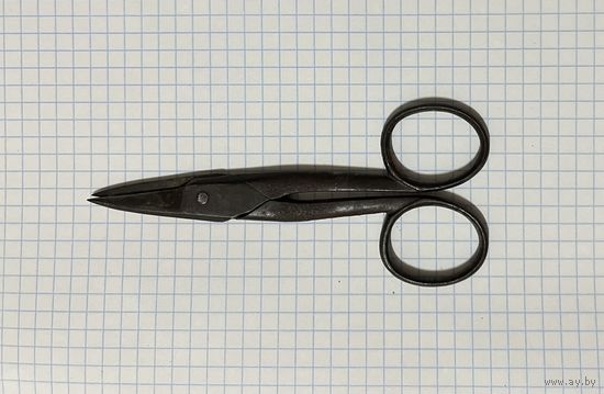 Старинные ножницы.