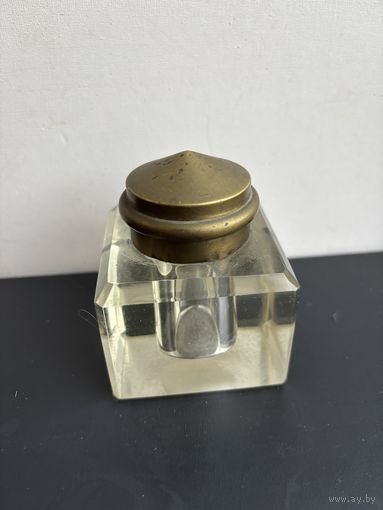 Чернильница