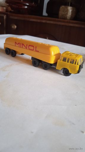 Модель Татра цистерна 1/80 ГДР