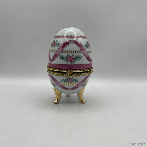 Шкатулка фарфоровая. Италия. 3766