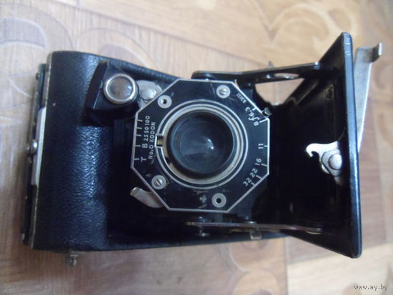 Фотоаппарат KODAK JUNIOR SIX-20.