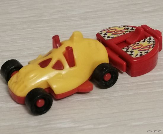 Киндер. Серия "Rennwagen mit Kataplt". 2003г.