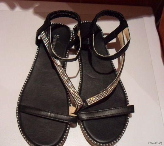 Босоножки 38 размер, новые