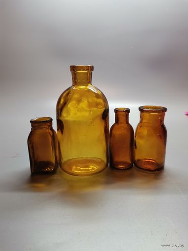 Аптечная бутылочка СССР (одним лотом).