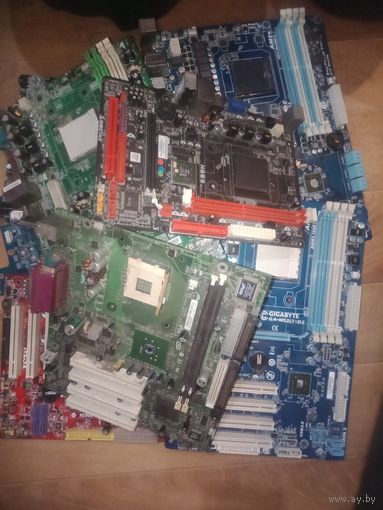 Материнские платы от компьютеров  , 8 штук , 4,5 кг .