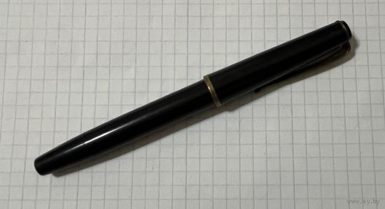 Чернильная ручка.