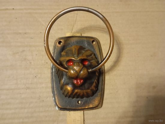 Большая ручка Лев