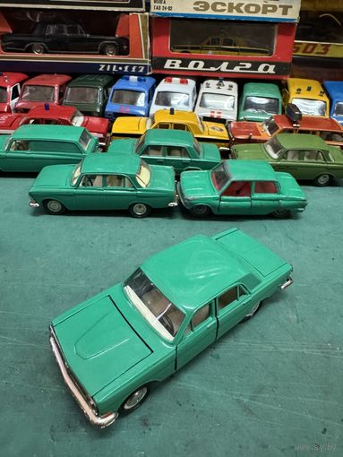 Волга ГАЗ-24 цвет кипарис, Тантал, Агат, Саратов с рубля