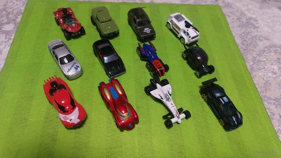 Машинки игрушечные