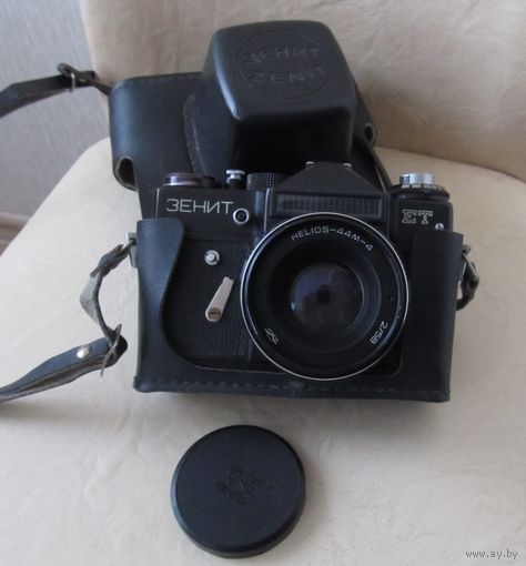Все лоты с рубля.Фотоаппарат Зенит ЕТ с объективом  Helios-44м-4