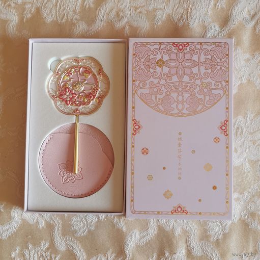 Сувенирное зеркало