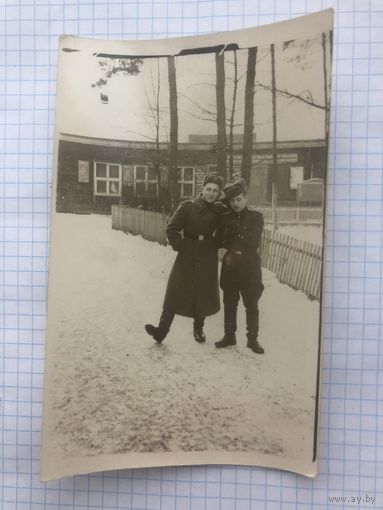 Армейское фото.