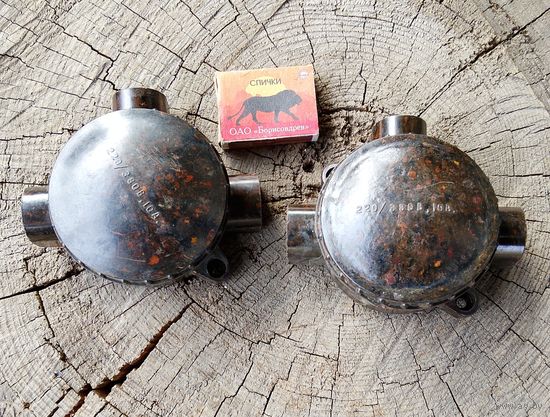 СССР: распределительная коробка 3-х рожковая для наружной проводки, карболит. 60-е годы ХХ века. См.описание. Цена за одну.