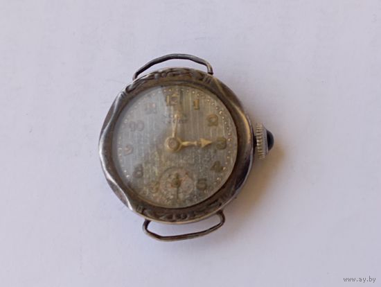 Часы довоенные , серебро 900 пр. С рубля.