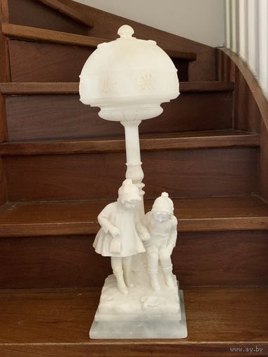 Старинная резная алебастровая лампа