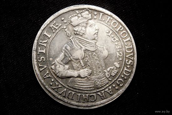 Талер 1632 г. Австрия, Леопольд. Кабинетная патина!