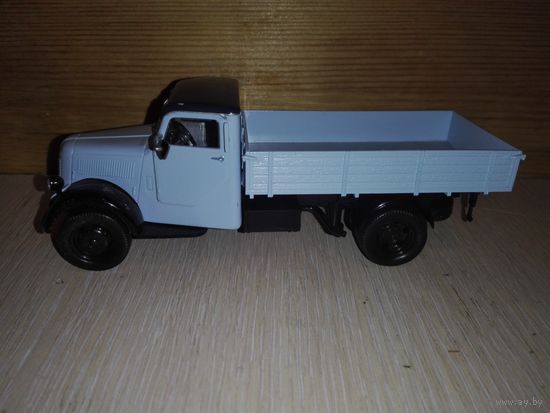 Грузовик PHANOMEN GRANIT 1950.IST. 1/43