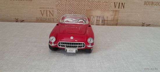 Модель Maisto 1:18 1957 Chevrolet Corvette