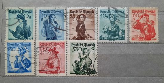 Австрия 1948-52гг. 8 марок из серии "Национальные костюмы". гаш.