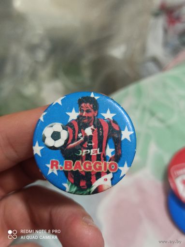 Значок футбол