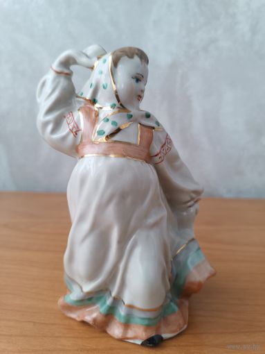 Статуэтка Плясунья из хоровода