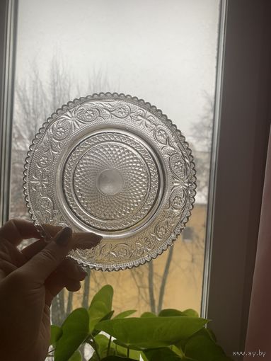 Винтажные чудесные стеклянные блюдца в идеальном состоянии